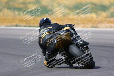 media/Apr-30-2023-CRA (Sun) [[020fcf5d43]]/Race 11-600 Expert Superbike/